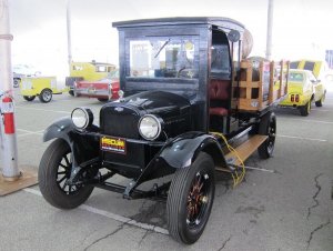 1925 Chevy.jpg