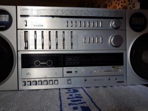 Silver SR-8800L Radio Recorder - 13 May 2017 (3).jpg