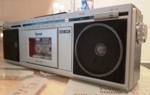 Ingersoll XK-808 Stereo Radio Recorder - August 2017 (17).jpg