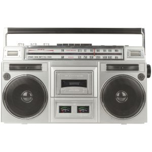 CS2473-ghetto-blaster-with-bluetooth-cassette-player-and-radiogallery1-900.jpg