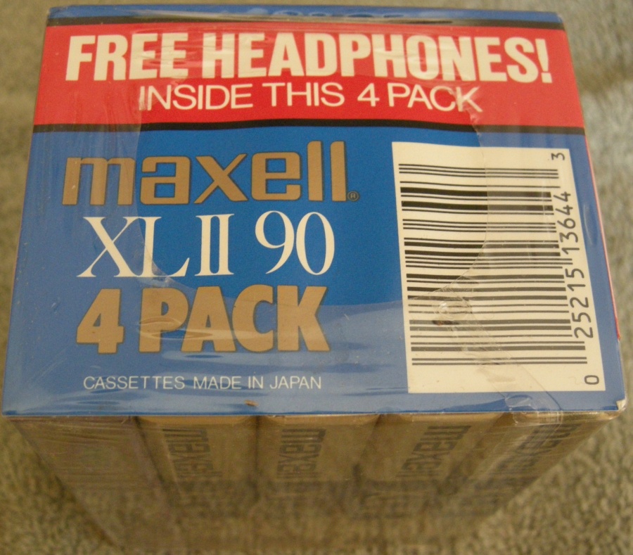 maxellxliifreeheadphones02.jpg