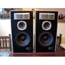AkaiSpeaker.jpg