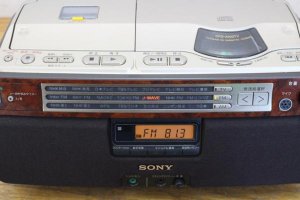 Sony CFD-A100TV_1.jpg
