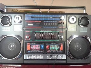 craigslist boombox.jpg