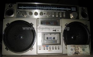 helix_am_fm_stereo_radio_cassette_1184023.jpg