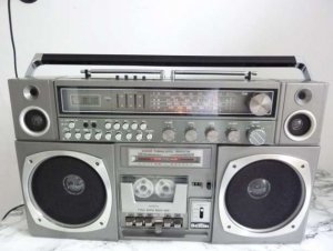 150289687_6_644x461_radio-casetofon-beston-radiocasetofon-boombox-ghettoblaster-.jpg