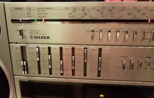 Minty Silver SR-8800L Radio Recorder - May 2018 (4).jpg