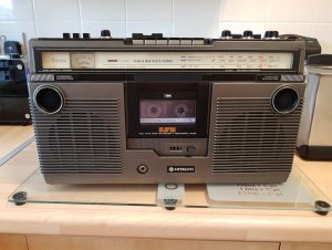 Hitachi TRK-5280E Stereo Radio Recorder - April 2019 (30).jpg