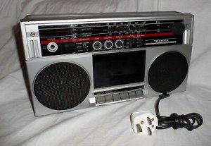 VINTAGE-TOSHIBA-RT-70S-RADIO-Vintage-Stereo-Radio.jpg