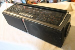 Phillips Cubooster D 8349_02 1986.jpg Phillips Cubooster D 8349_02 1986.jpg