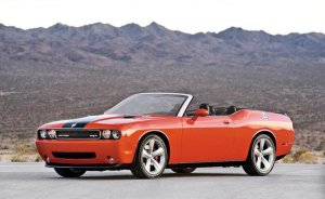 2008-dodge-challenger-srt8-convertible-illustration-photo-205832-s-1280x782.jpg