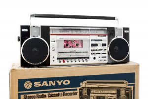 Sanyo7880box.jpg