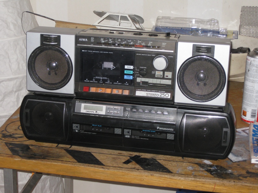 aiwastereo250005.jpg