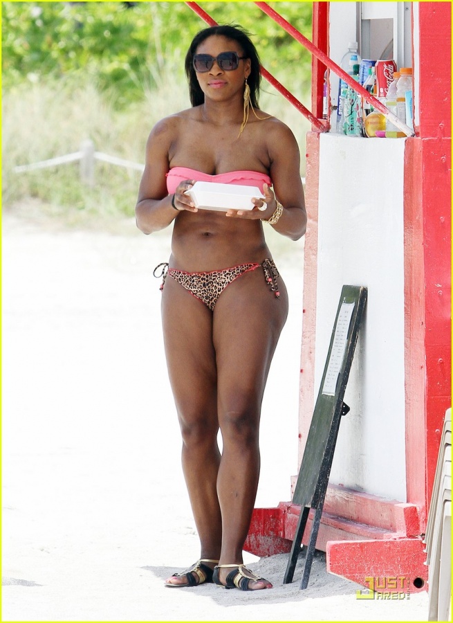 serena-williams-bikini-beach-body-01.jpg