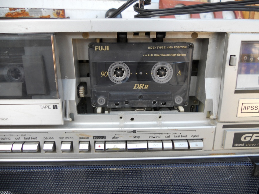 ghettoblaster086.jpg