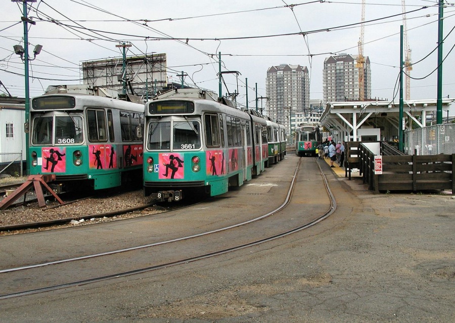 lechmeretrains.jpg