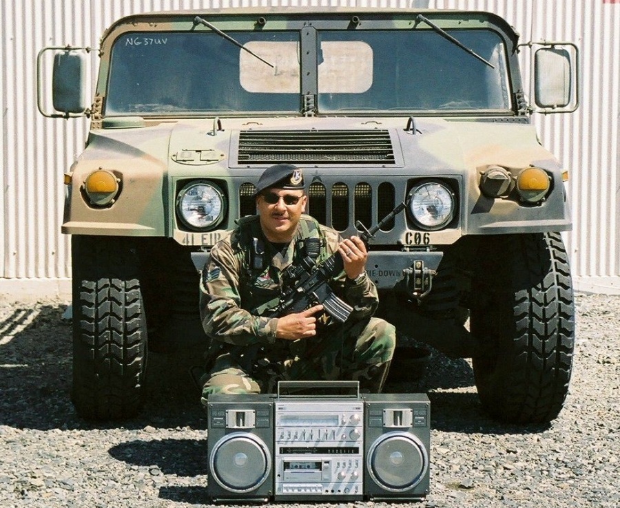 hummer492.jpg